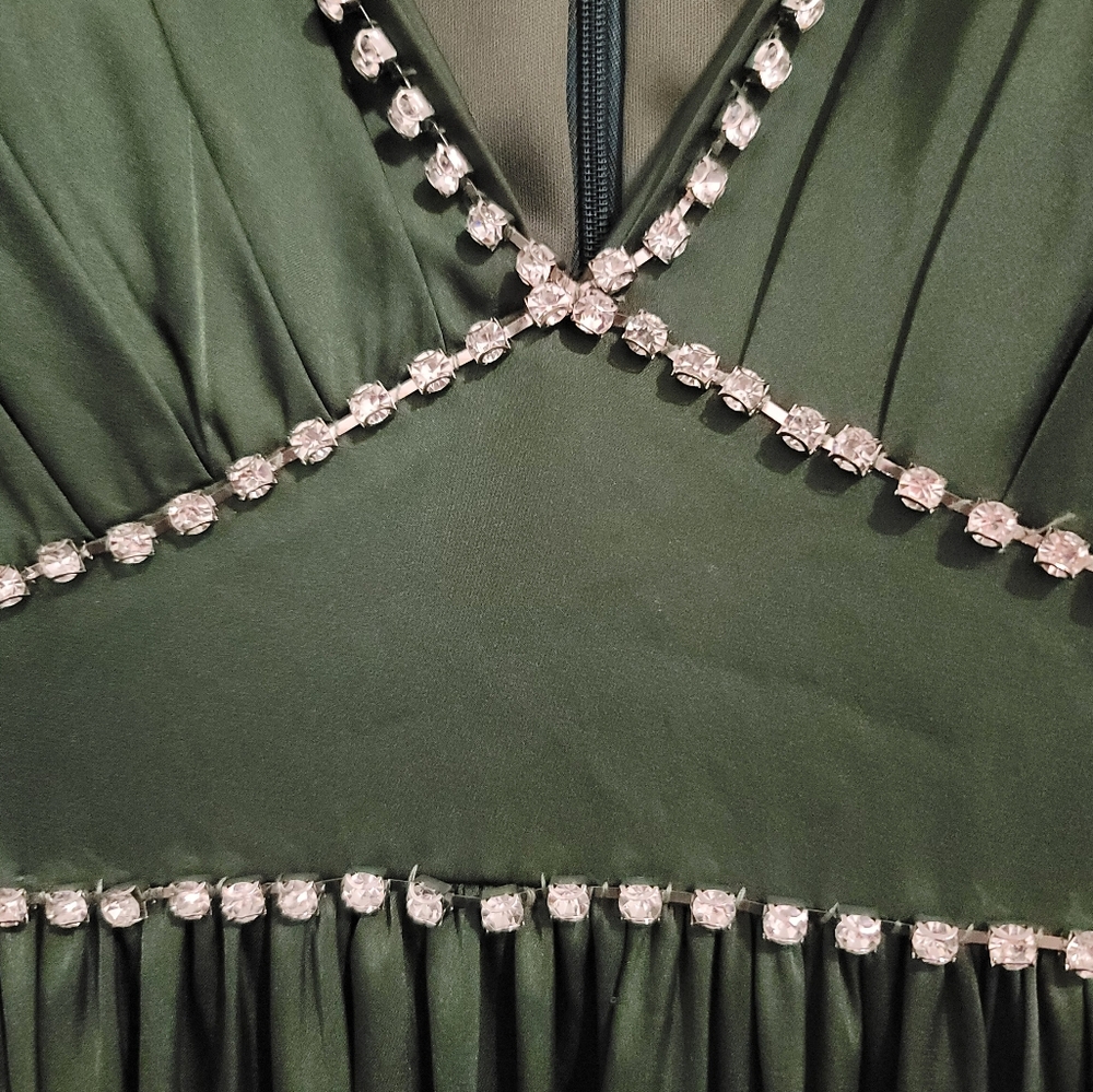 Mac Duggal Green Rhinestone Trim Gown - Picture 4 of 11